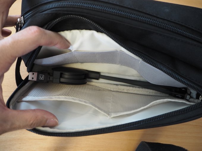 Passall  3in1巻き取り式充電ケーブルは鞄の中にしのばせやすい